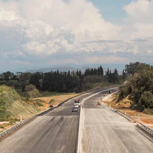 Ολυμπία Οδός: Σύντομα οι navigators θα γράφουν "Αθήνα-Πύργος: 2 ώρες και 45 λεπτά"