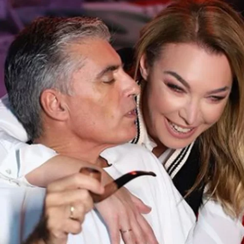 Τατιάνα Στεφανίδου - Νίκος Ευαγγελάτος | Τα νέα τρυφερά στιγμιότυπα από το πολυτελές σπίτι τους στην Κηφισιά (pics)