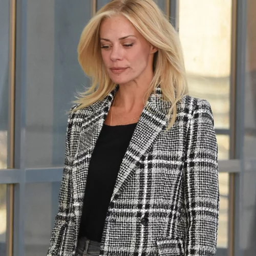 Η Ζέτα Μακρυπούλια είναι η ιέρεια του casual chic | Τα looks της που θα παραμένουν επίκαιρα όσες τάσεις κι αν περάσουν