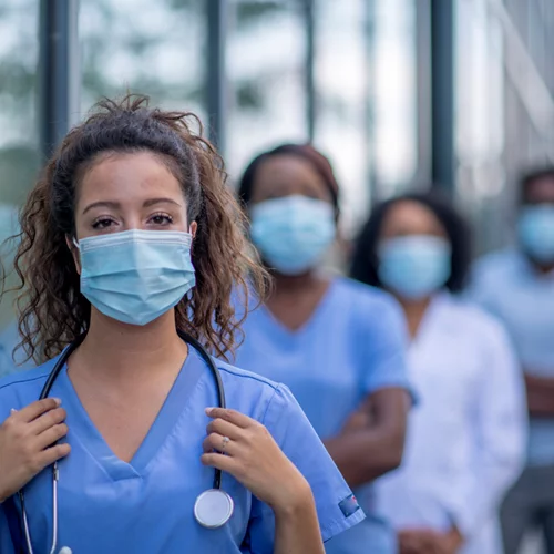 Προειδοποιεί ο ΕΜΑ | Με μετάλλαξη Δέλτα 9 στα 10 κρούσματα στα τέλη Αυγούστου-Ένας στους τρεις 80αρηδες δεν έχει εμβολιαστεί πλήρως σε 10 χώρες