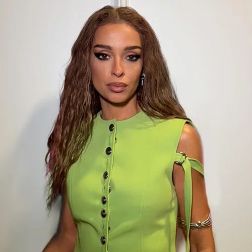 Η Ελένη Φουρέιρα στη Μύκονο | Το πολυτελές ξενοδοχείο και το sexy μπικίνι