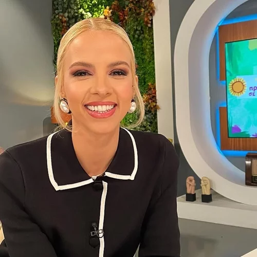 Η Τζένη Μελιτά δίνει το τέλειο #nailinspo για το επόμενο μανικιούρ μας