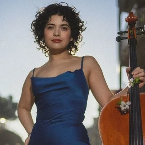 H Κουβανή καλλιτέχνης Ana Carla Maza έρχεται για πρώτη φορά στην Ελλάδα