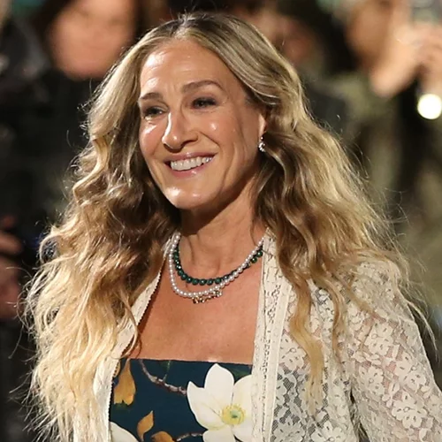 Πώς να καλύψεις τα πρώτα λευκά σαν μια Νεοϋορκέζα