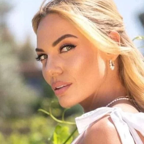 Ιωάννα Μαλέσκου | "Θηλάζω αποκλειστικά. Ήταν ζόρικα στην αρχή χαλάλι όμως όλα. Δάκρυα, πόνοι, ξενύχτια…"