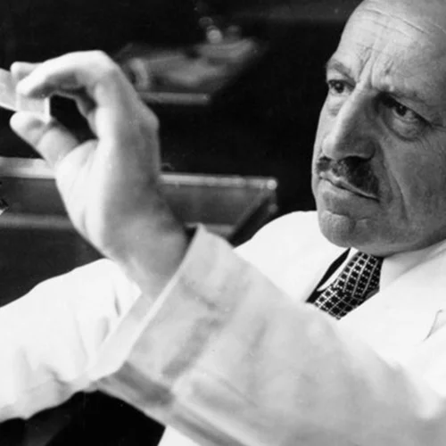 Γεώργιος Παπανικολάου | Η ιστορία του Έλληνα γιατρού που έσωσε τις ζωές εκατομμυρίων γυναικών σε όλο τον κόσμο