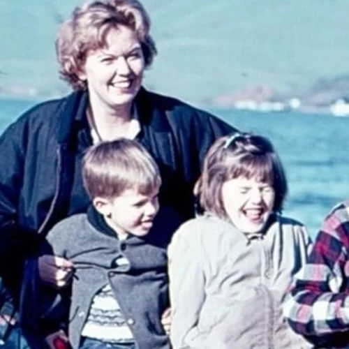 Η Μαργαρίτα Παπανδρέου έγινε 101 ετών- Η ανάρτηση του Γιώργου Παπανδρέου με φωτογραφία από τα παιδικά του χρόνια