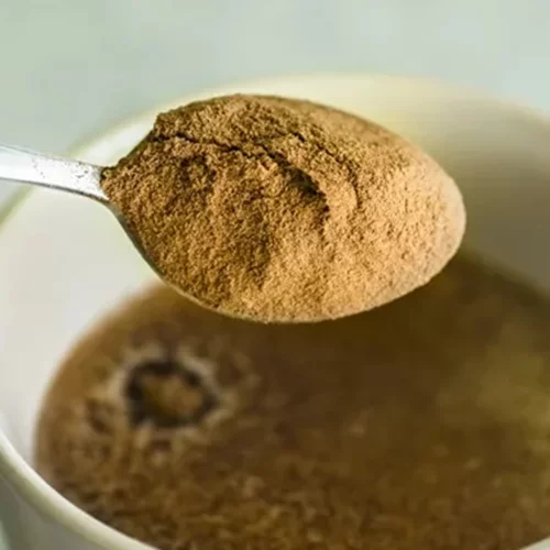 Έχει δίκιο το TikTok; Μπορεί η προσθήκη κανέλας στον καφέ να σε βοηθήσει να κάψεις λίπος;