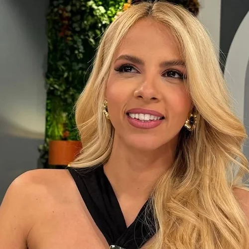 Η Τζένη Μελιτά στη δερματολόγο | Έκανε την ιδανική θεραπεία για το φθινόπωρο