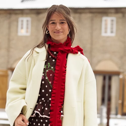 Το τζάκετ από τη Massimo Dutti που αξίζει να αγοράσεις για την άνοιξη όσο είναι σε έκπτωση