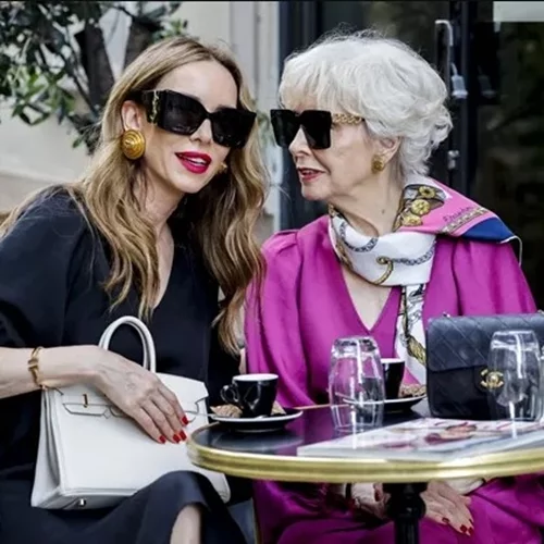 Μπήκε ο Αύγουστος | Τα καλύτερα looks για γυναίκες άνω των 50