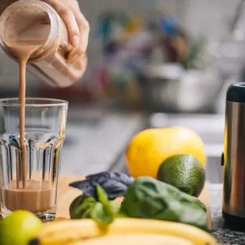 Υγιεινό σμούθι για πρωινό: Η Jennifer Aniston αποκαλύπτει τα αγαπημένα της συστατικά