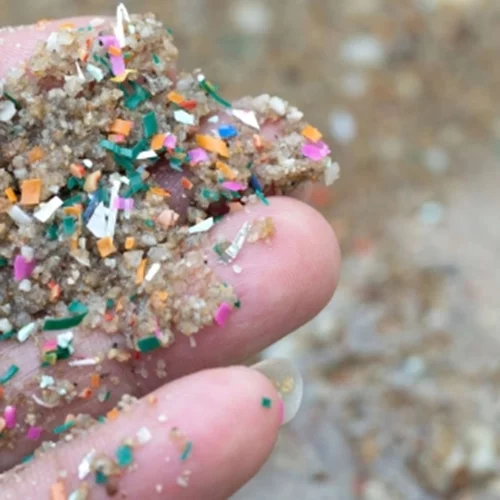 Τα μικροπλαστικά είναι (και) στα σύννεφα, στην κυριολεξία