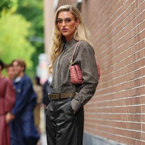 10 χειμερινά looks που θα σε πείσουν να επενδύσεις σε ένα δερμάτινο παντελόνι