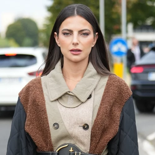 10 street style looks που θα σε πείσουν πως τα μαύρα μποτάκια είναι η must have αγορά του φθινοπώρου