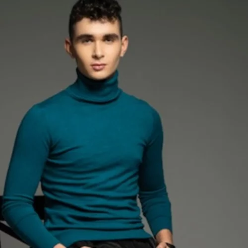 Βίκτωρας Βερνίκος: "Θέλω μέσω της μουσικής μου να διαδώσω την αγάπη"