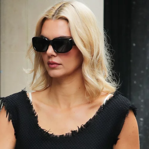 Kendall Jenner | Επιστροφή στο καστανό χρώμα στα μαλλιά της με το πιο κομψό short bob