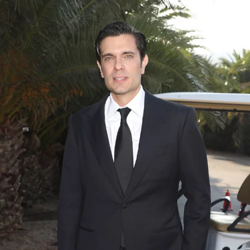 Μύρωνας Στρατής - Κατερίνα Ζαπάρδα | Το φωτογραφικό άλμπουμ του γάμου τους και το εντυπωσιακό νυφικό