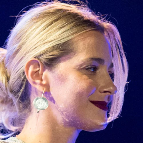 Ξεσπά η Νατάσσα Μποφίλιου | "Καθόμαστε στο οικογενειακό τραπέζι και ασχολούμαστε με τα σοβαρά"