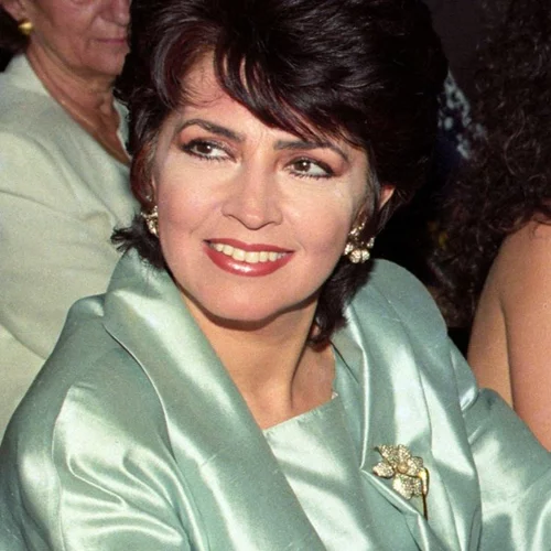 Μιμή Ντενίση | 'Οταν ο αρραβώνας της με τον Αντώνη Τρίτση είχε γίνει εξώφυλλο