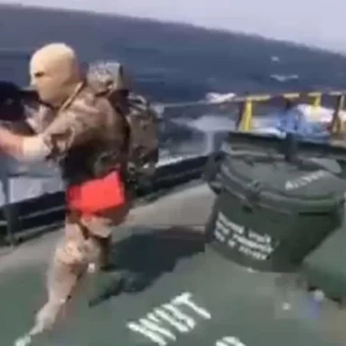 Ιράν| Σοκαριστικό βίντεο - Καρέ καρέ το ρεσάλτο των Φρουρών της Επανάστασης στα δύο ελληνικά πλοία