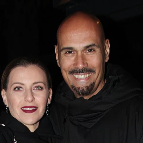 Δημήτρης Σκουλός | Φωτογραφίες από το σπίτι που μένει με τη σύζυγό του, Τζέλα, και την κόρη τους