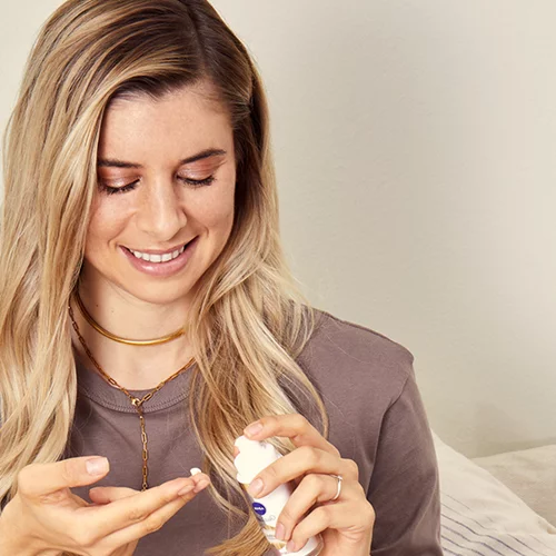 Πες αντίο στις κηλίδες με αυτές τις 3 αλλαγές στη ρουτίνα σου