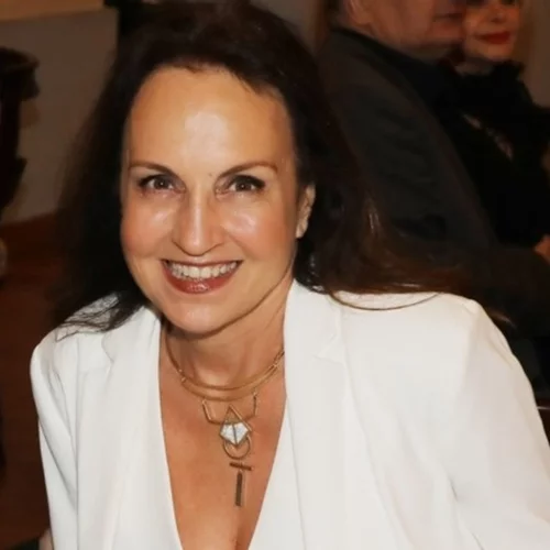 Η κόρη του Μίμη Δομάζου, Ευαγγελία, αποκαλύπτει: "Θέλω να μάθει ο κόσμος τι συνέβαινε πίσω από τις κλειστές πόρτες αυτού του σπιτιού"