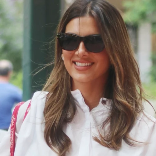 Η Σταματίνα Τσιμτσιλή φόρεσε το μεγαλύτερο trend στις φούστες