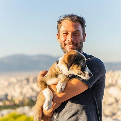 Αντίνοος Αλμπάνης | Τι φτιάχνει τη διάθεση στον γοητευτικό ηθοποιό;