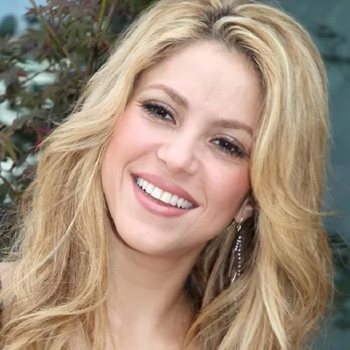 Η Shakira έγινε κοκκινομάλλα | Δες το νέο hair look της
