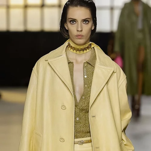 Butter yellow | Πώς να φορέσεις το απροσδόκητο color trend της σεζόν