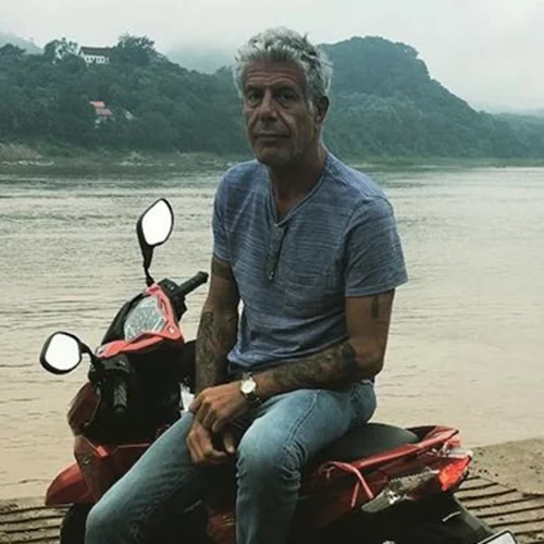 Αnthony Bourdain | Ο σεφ ανάμεσα στο φως και το σκοτάδι και τα ένοχα μυστικά του