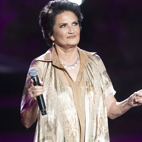 Άλκηστις Πρωτοψάλτη | Lunch με τις φίλες της με απαράμιλλο στιλ