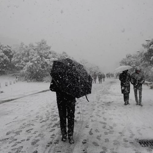 Εκτακτο δελτίο από την ΕΜΥ: Παγετός, βροχές και χαμηλές θερμοκρασίες - Πού θα σημειωθούν χιονοπτώσεις