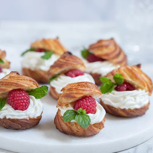 Εορτολόγιο | Ποιοι γιορτάζουν σήμερα, 26 Ιουνίου