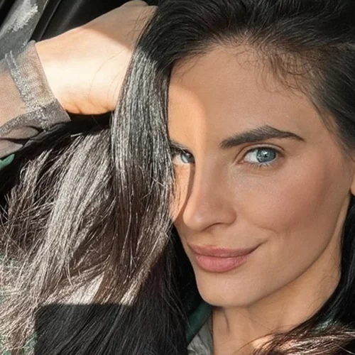 Χριστίνα Μπόμπα | Το πολυτελές concealer που λατρεύει είναι το τέλειο καλυπτικό για όλο το πρόσωπο