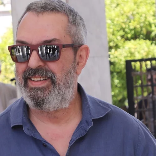 Η πρώτη έξοδος του Χρήστου Χατζηπαναγιώτη μετά τη σοβαρή περιπέτεια υγείας του