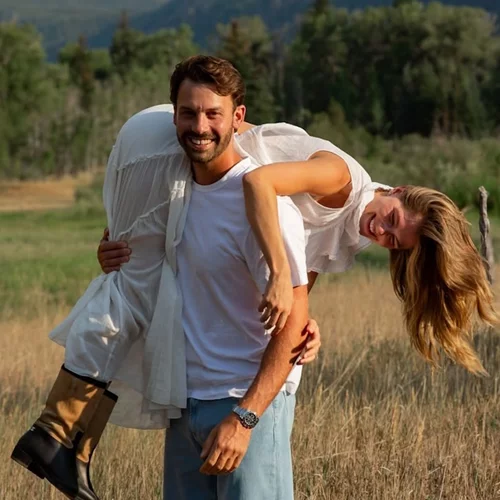 Αμαλία Κωστοπούλου & Jake Medwell | Το λαμπερό πάρτι που οργανώνουν μετά τον γάμο