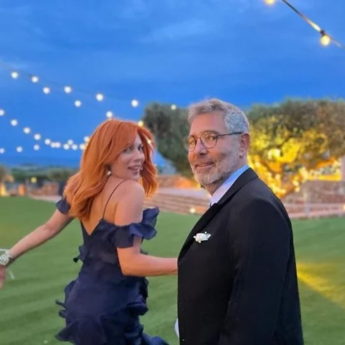 Σμαράγδα Καρύδη | Οι φθινοπωρινές βουτιές της στην Αίγινα (με την καλύτερη παρέα)