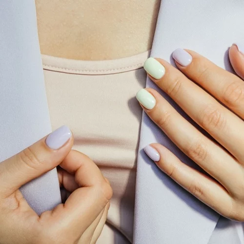 Οι τάσεις στα νύχια που πρέπει οπωσδήποτε να υιοθετήσεις πριν τελειώσει το καλοκαίρι