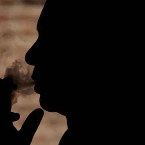 Από το νέο έτος, στο Μιλάνο το κάπνισμα θα απαγορευθεί και στους ανοικτούς χώρους