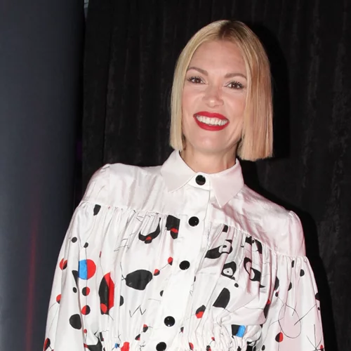 Βίκυ Καγιά | Φόρεσε τις μαύρες μπότες που ταιριάζουν με τα πάντα