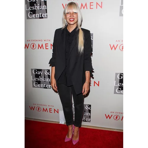 Sia | Οι τάσεις αυτοκτονίας μετά τις αρνητικές αντιδράσεις για την ταινία της "Music"