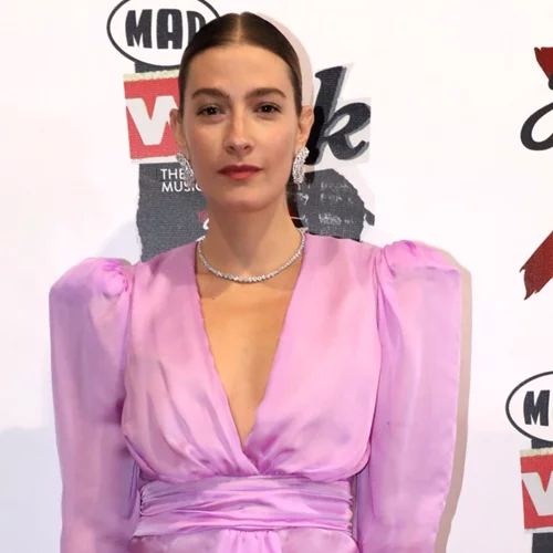 Ισμήνη Παπαβλασοπούλου | Δημιούργησε το τέλειο party look για γυναίκες που δεν θέλουν να φορέσουν φόρεμα τα Χριστούγεννα