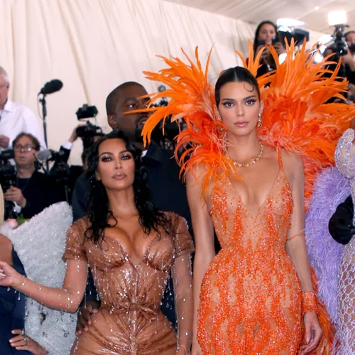 Ξεχάστε τις Kardashian και τις Jenner | 5 γυναίκες celebrities που θα έπρεπε να είναι τα πραγματικά πρότυπα για όλες τις 20αρες