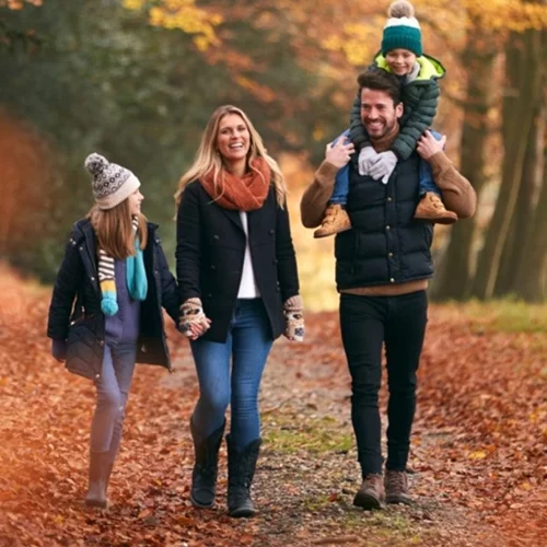 Family Getaway | Τα stylish looks για όλη την οικογένεια