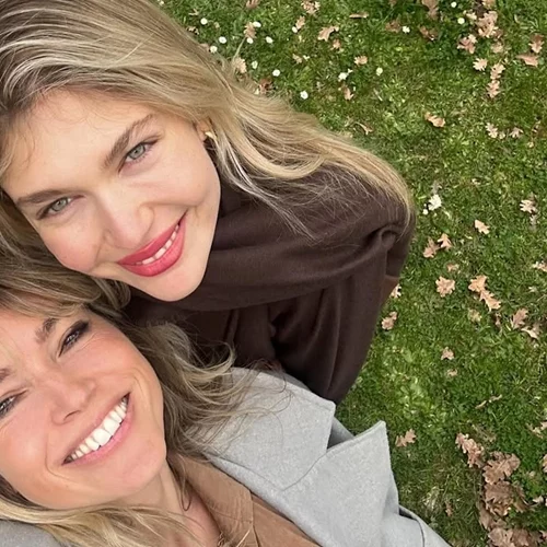 Κλέλια Ανδριολάτου - Βάσια Κωσταρά | Τριήμερο στο αγαπημένο τους ελληνικό νησί