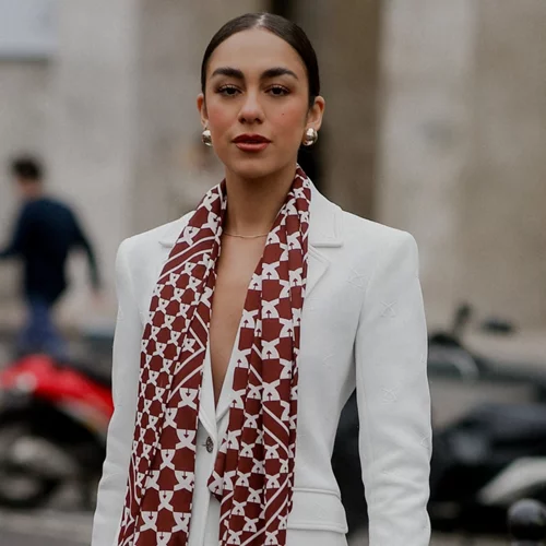 Η διαχρονική κομψότητα της πλισέ φούστας | Τα πιο κομψά σχέδια για την άνοιξη