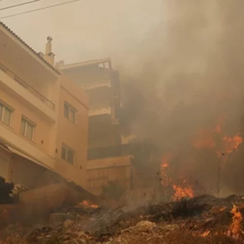 Τι συνέβη με τη μεγάλη φωτιά στην Βούλα | Οι συνθήκες, οι αστοχίες και οι ενδείξεις εμπρησμού